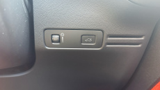 Volvo Xc40 2.0 B4P R DESIGN 5dr AWD Auto Petrol Estate